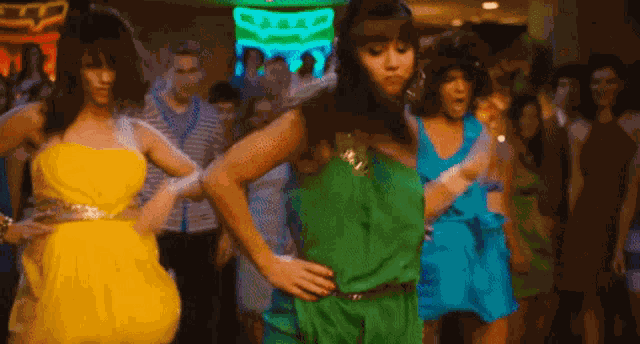 Alvin Dance Chippets Dance Battle GIF
