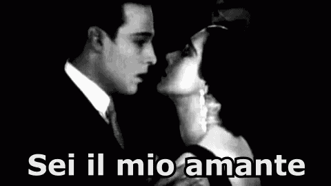 Amante Amore Coppia Tradire Amarsi Abbracciarsi Baciarsi Innamorato GIF
