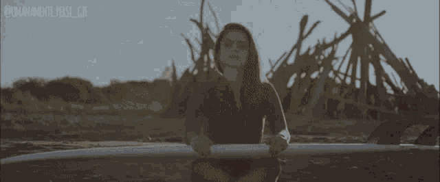 Annalisa Surf GIF