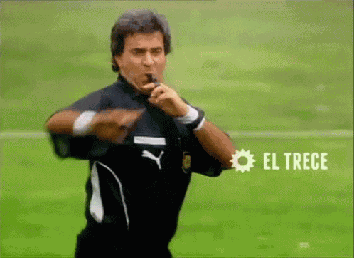 Arbitro Fuera GIF