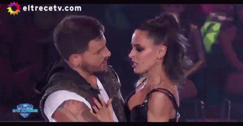 Beso Apasionado Besar GIF