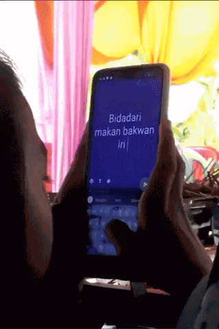Bidadari Makan Bakwan Iri Bilang Kawan GIF