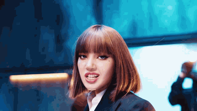 Blackpink Lisa GIF