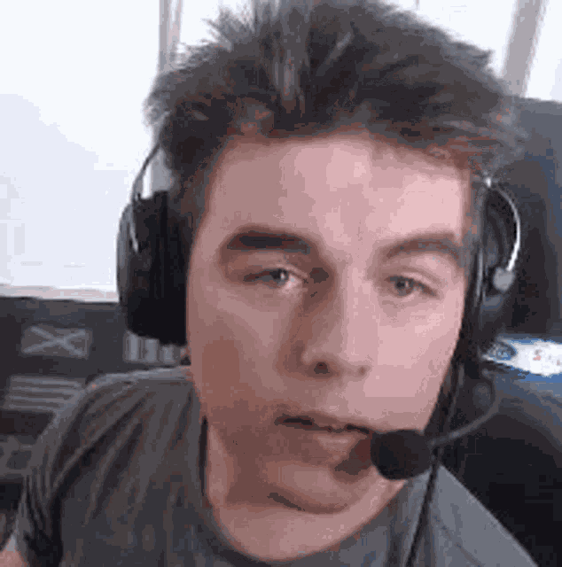 Preview for gif search bar