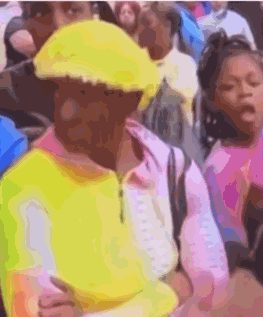 Bonnet Lady Agreeing Agreed GIF