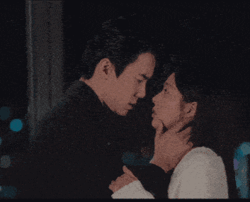 Chae Soo Bin Yoo Yeon Seok GIF
