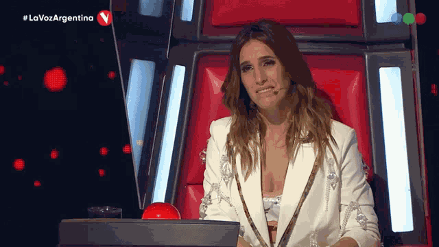 Conmovida Soledad Pastorutti GIF