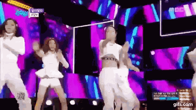 Dalla Dalla Itzy GIF