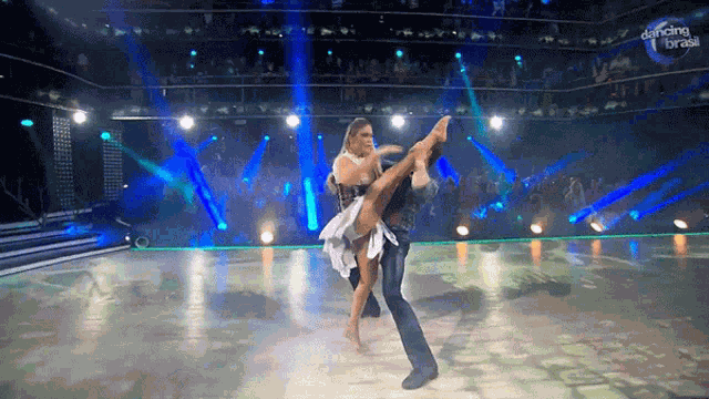 Danca Danca De Casal GIF