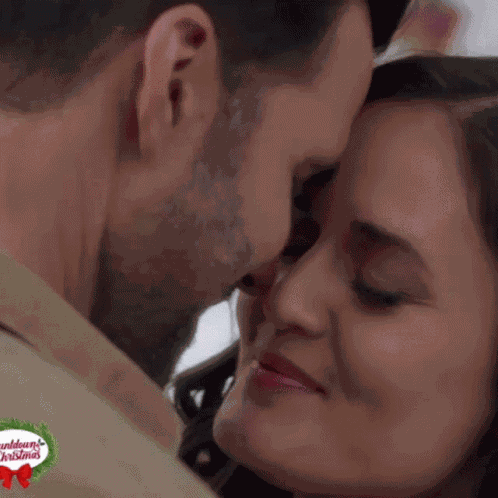 Danicamckellar Benjaminayers GIF