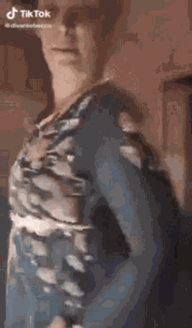 Divarebecca Tulla GIF