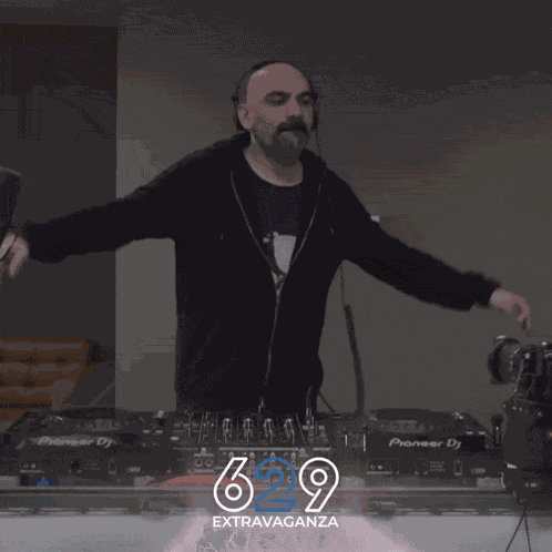 Dj Andi Extravaganza GIF