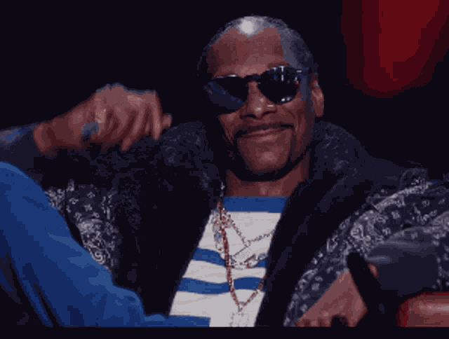 Dog Snoop GIF