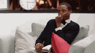 Don'T Laugh Funny GIF