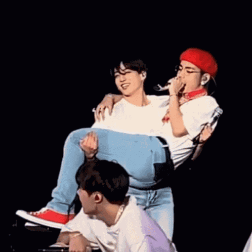 Dynataees Taekook GIF