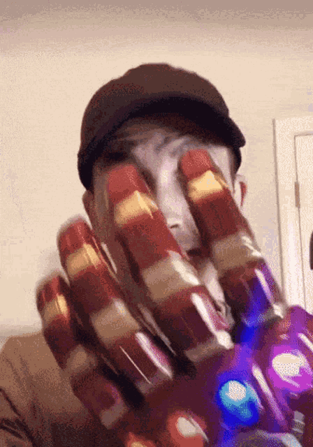 Ekoh Thanos GIF