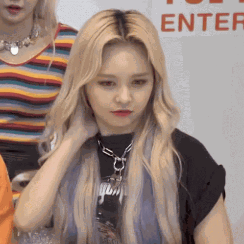 Everglow Park Jiwon GIF