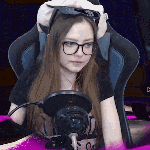 Evilmickie Dollar GIF