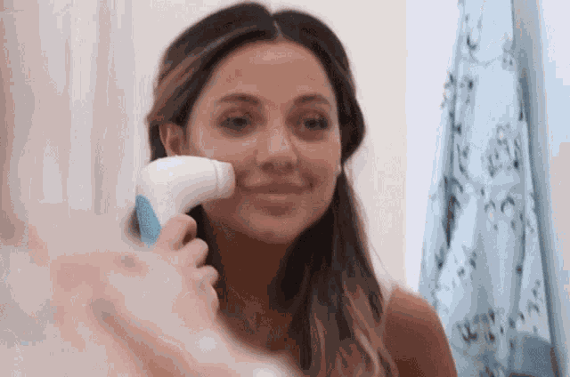 Face Massage Gabriella Demartino GIF
