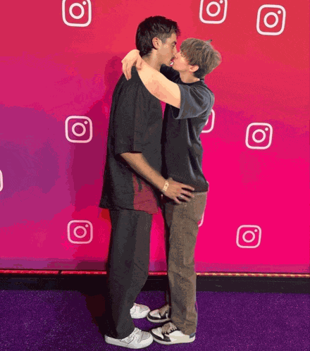 Flamingo Dennis Meme