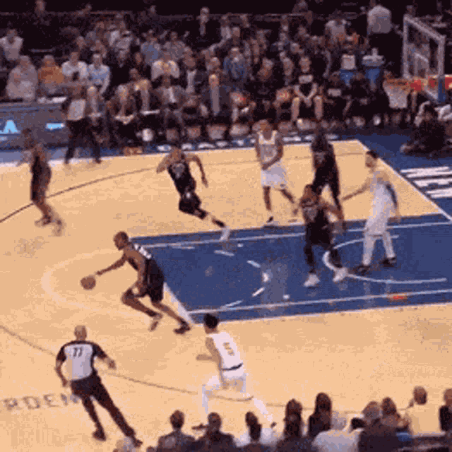 Giannis Alley Oop Giannis Dunk GIF