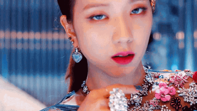 Glaring Jisoo GIF