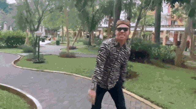 Heboh Alif Rizky GIF