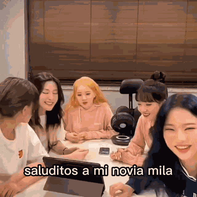 Isaisa Isa Stayc GIF