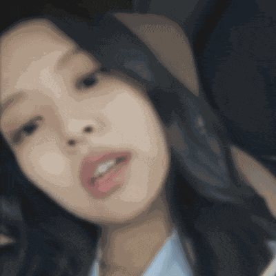 Jennie Confused GIF