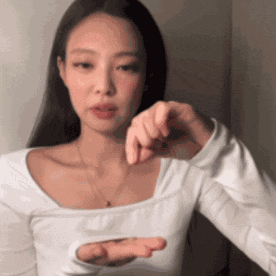Jennie Frozen GIF