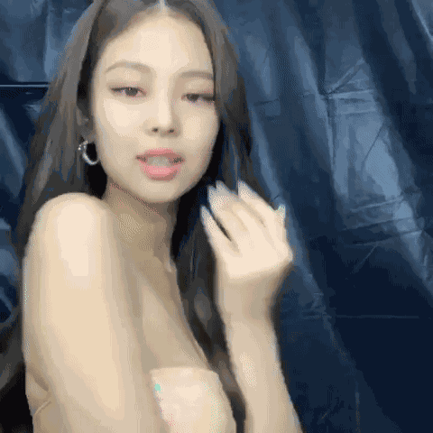 Jennie Pretty Jennie Kim GIF