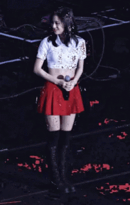 Jisoo Point GIF