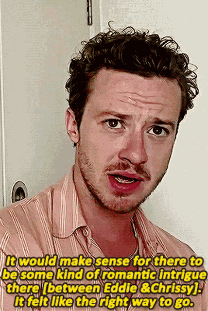 Joseph Quinn Hellcheer GIF