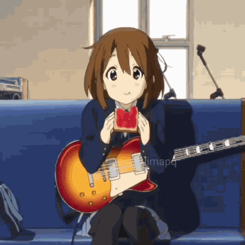 K On Yui Hirasawa GIF