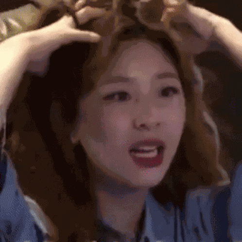 Kang Minju GIF
