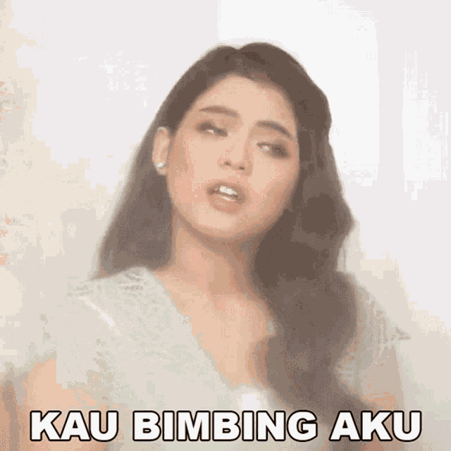 Kau Bimbing Aku Putri Isnari GIF
