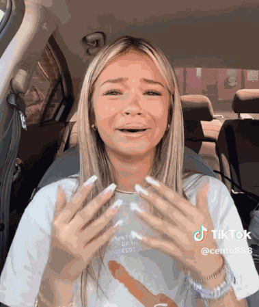 Khóc GIF