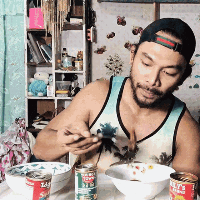 Kumakain Bob Royo GIF