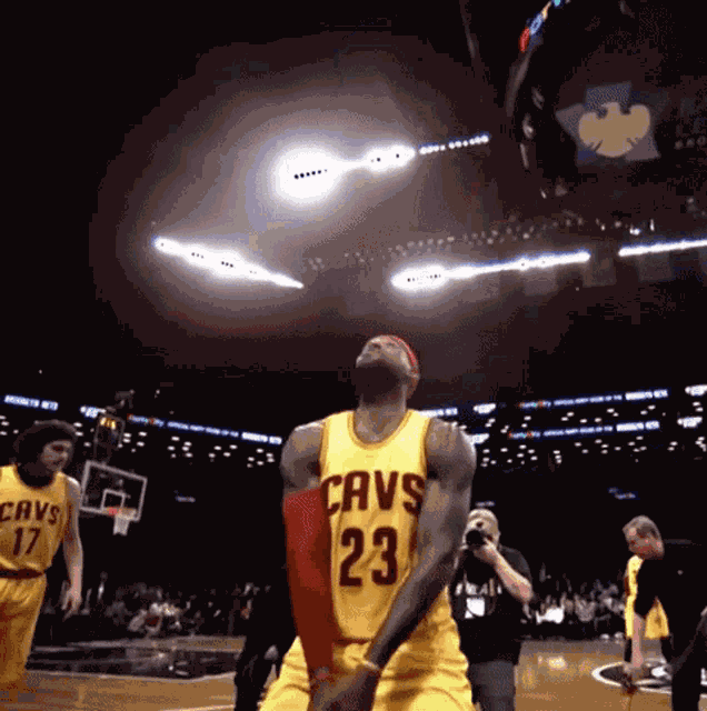 Lebron James Chalk Toss GIF