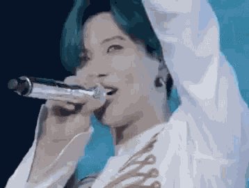 Lee Taemin Microphone GIF