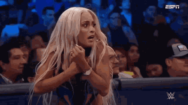 Legado Del Fantasma Zelina Vega GIF