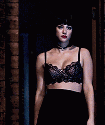 Lili Reinhart GIF