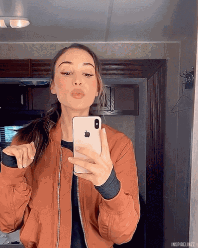 Lindsey Morgan Kiss GIF