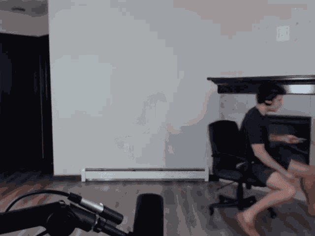 Loganolio Smooth GIF