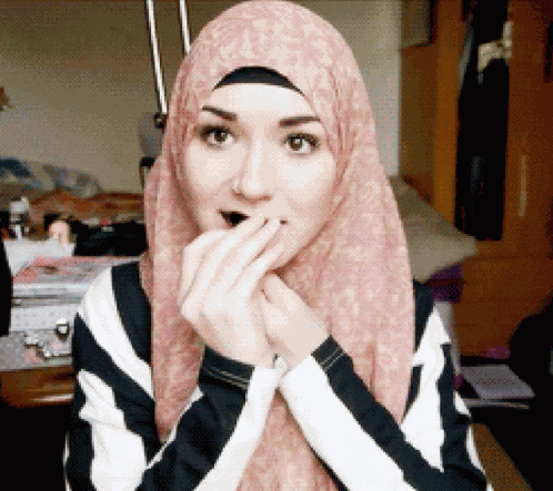 Magodemusica Hijabi GIF