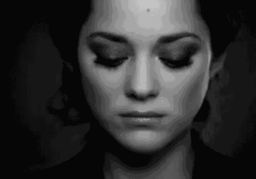 Marion Cotillard GIF