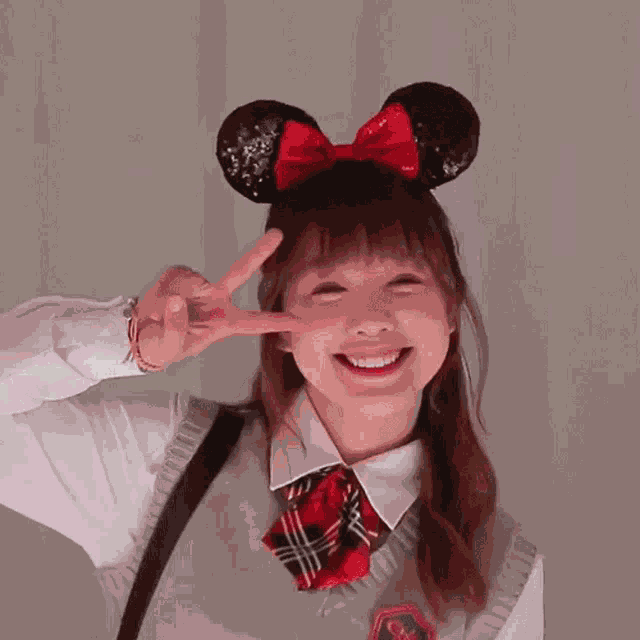 Mengjie Rainbow Xu GIF
