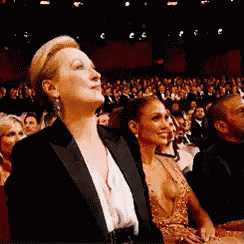 Meryl Streep Está Emocionada GIF