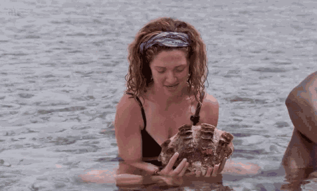 Molly Byman Survivor39 GIF