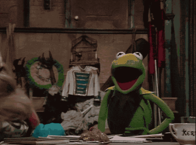 Muppets Miss Piggy GIF